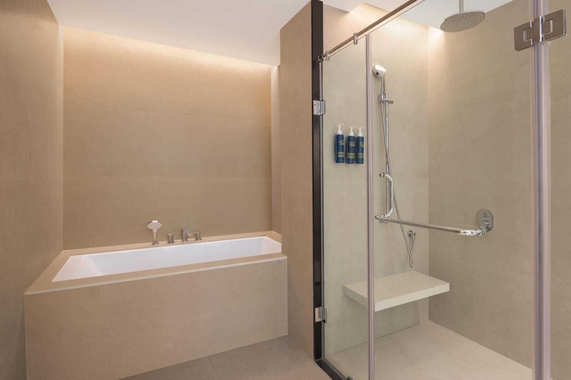 Four Points By Sheraton Nashik Bagian luar foto