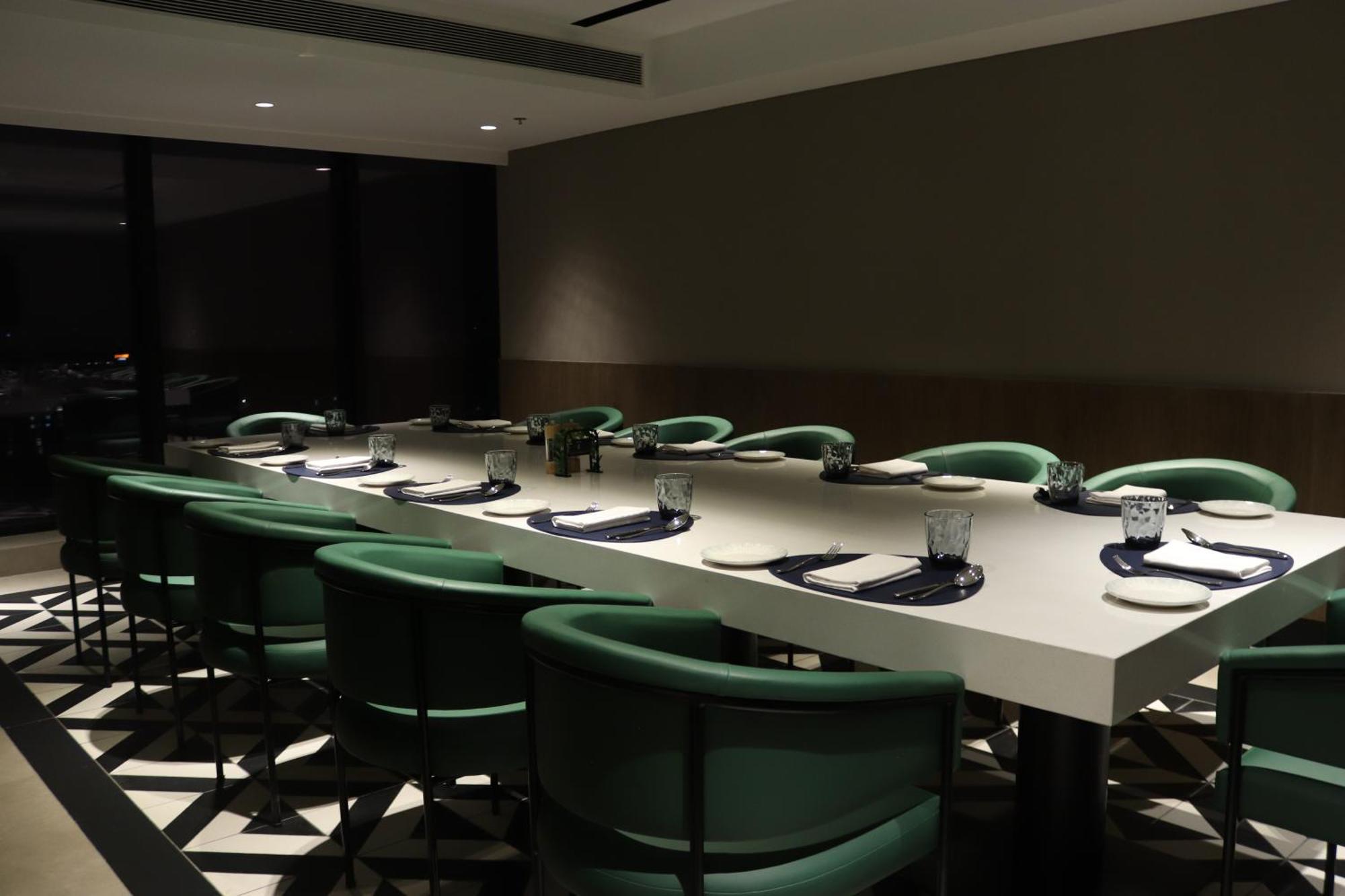 Four Points By Sheraton Nashik Bagian luar foto